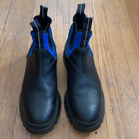 Prada Men’s 4T3338 Black w/Blue Leather Chelsea Ankle Boots, size 8 1/2. - Picture 2 of 6